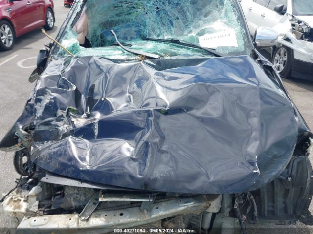 JA4AD3A33HZ009604 Mitsubishi Outlander Sel