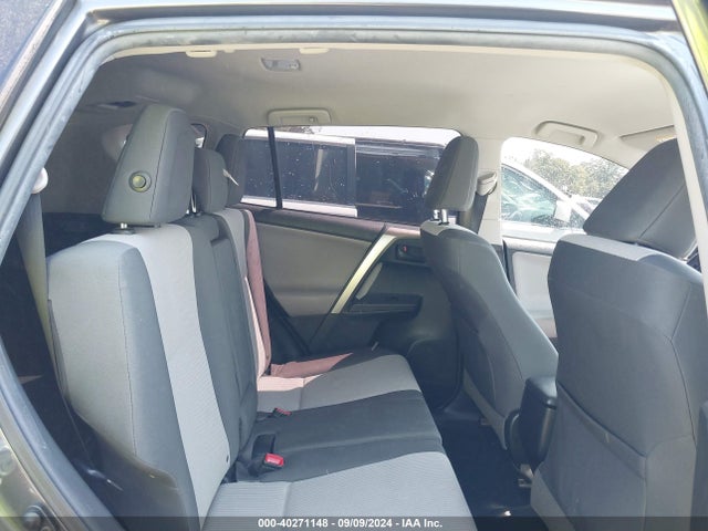 Toyota RAV4 LE 2015 JTMBFREV8FJ039664 Image 8