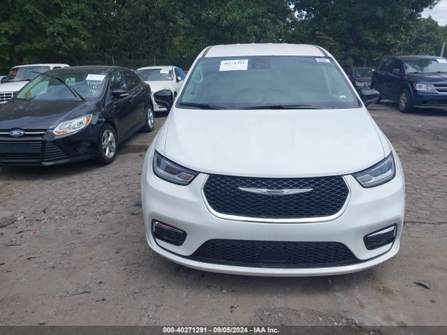 Chrysler Pacifica Hybrid Select 2024 2C4RC1S74RR118246 Image 12