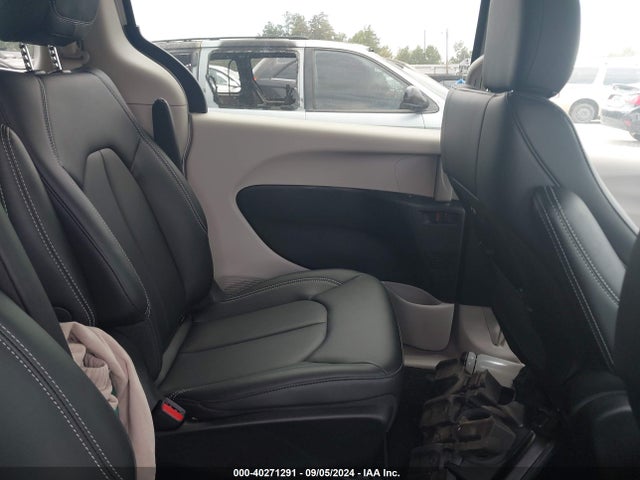Chrysler Pacifica Hybrid Select 2024 2C4RC1S74RR118246 Image 8