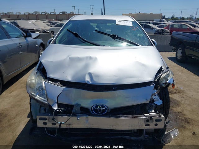 Toyota Prius Two 2015 JTDKN3DU2F1987339 Image 13