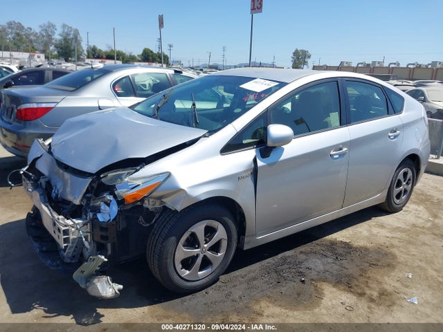 Toyota Prius Two 2015 JTDKN3DU2F1987339 Image 2