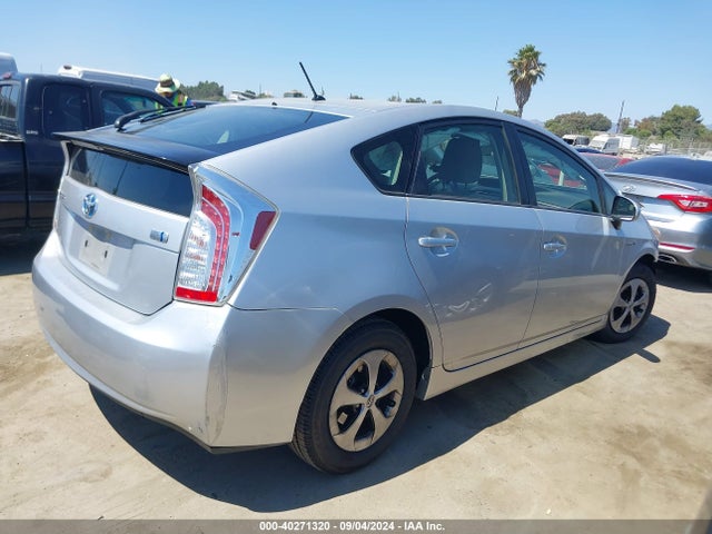 Toyota Prius Two 2015 JTDKN3DU2F1987339 Image 4
