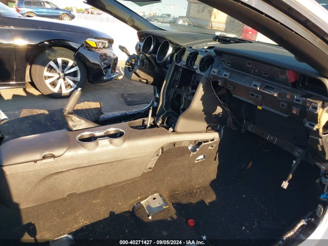 Ford Mustang Ecoboost 2019 1FATP8UH9K5158159 Image 5