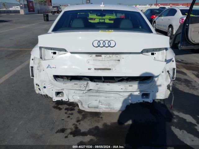WAUHMAF47KA062562 Audi A4 40 Premium