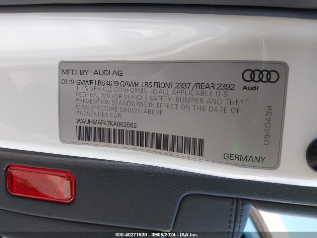 WAUHMAF47KA062562 Audi A4 40 Premium