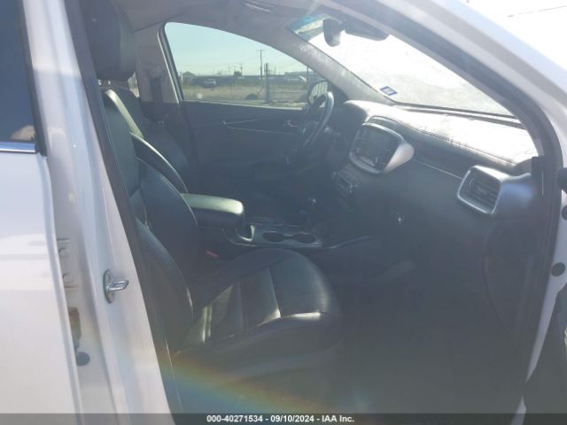 5XYPKDA50KG524854 KIA Sorento 3.3l Sx