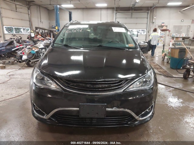 2C4RC1N70KR687029 Chrysler Pacifica Hybrid Limited