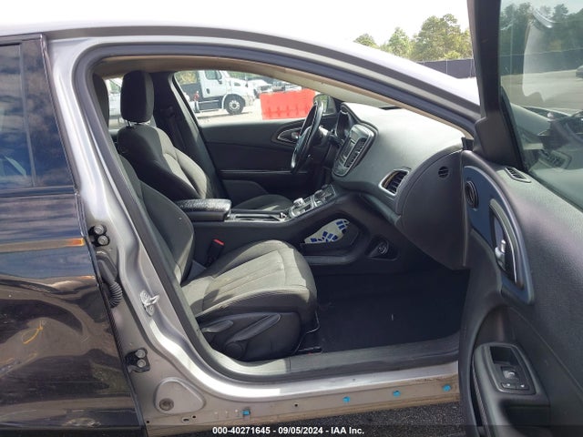 Chrysler 200 Limited 2016 1C3CCCAB1GN129601 Image 5