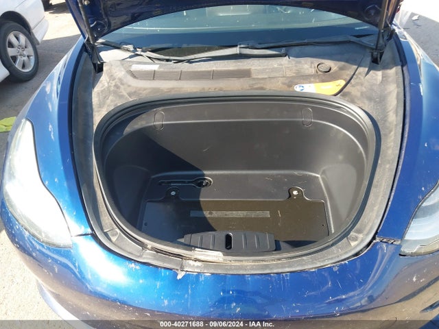 2018 TESLA MODEL 3 5YJ3E1EA6JF011156 Photo 9