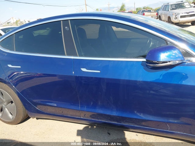5YJ3E1EA6JF011156 Tesla MODEL 3