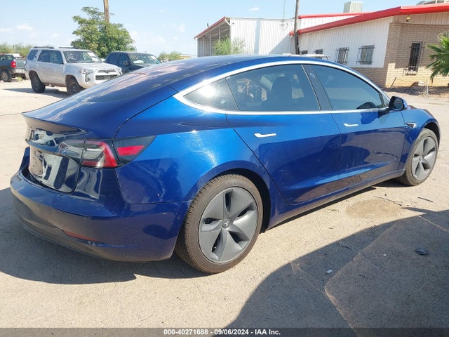 2018 TESLA MODEL 3 5YJ3E1EA6JF011156 Photo 3