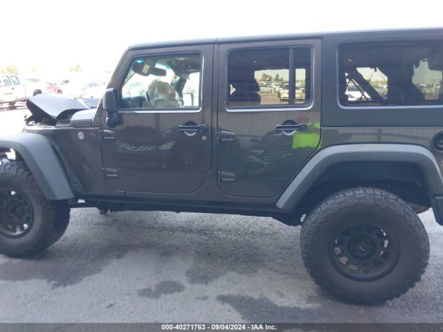 1C4BJWDG7HL661342 Jeep Wrangler Unlimited Sport 4x4