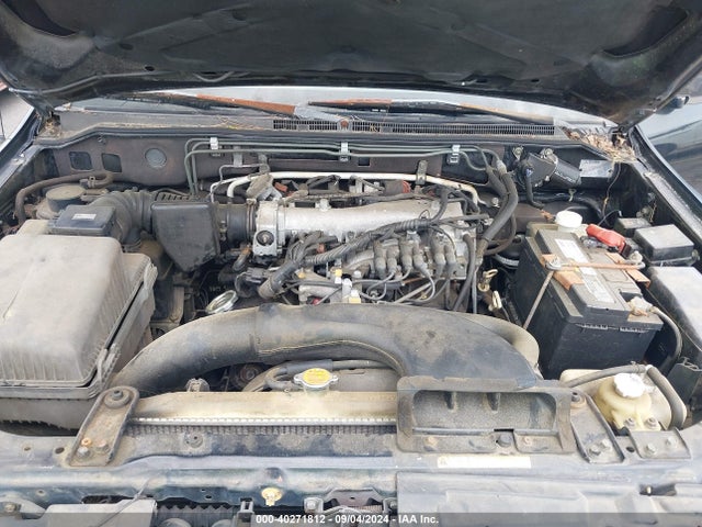 2001 MITSUBISHI MONTERO JA4MW51RX1J038755 Photo 9
