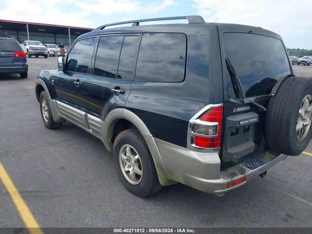 2001 MITSUBISHI MONTERO JA4MW51RX1J038755 Photo 2