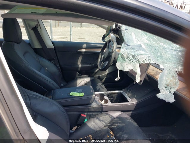2023 TESLA MODEL 3 5YJ3E1EA0PF661173 Photo 4