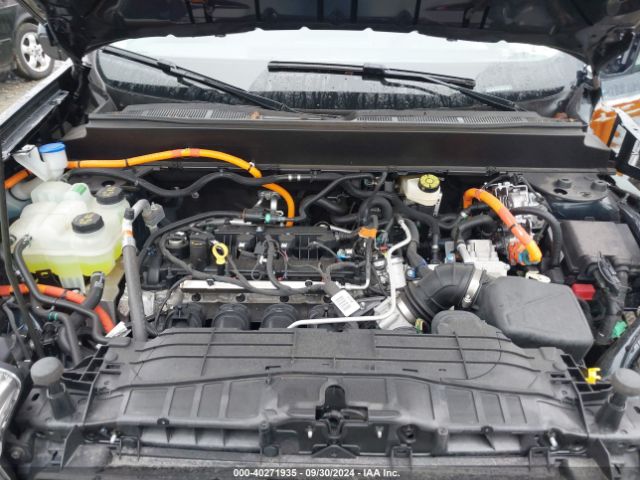 3FTTW8E35PRA11454 Ford Maverick Lariat