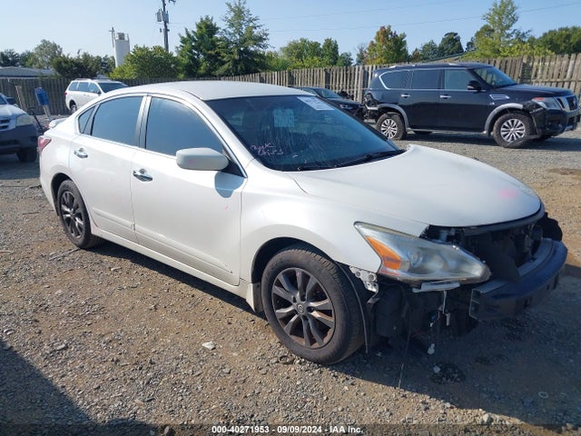 Nissan Altima 2.5 S 2015 1N4AL3AP8FC455782 Image 1