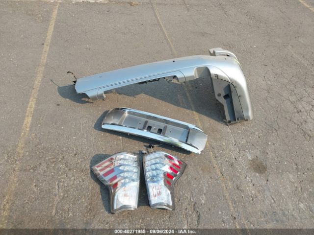 JTJAM7BX2N5310542 Lexus 460 Premium