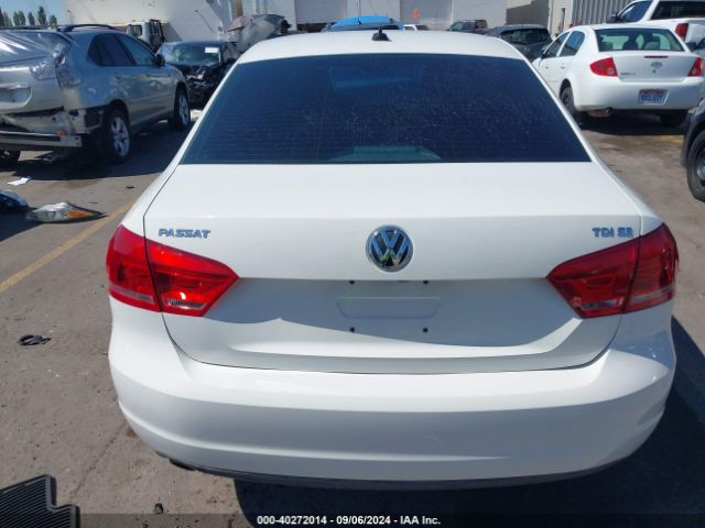 1VWBN7A38EC001847 Volkswagen Passat 2.0l Tdi Se