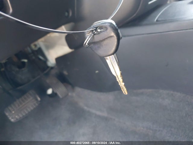 2003 MITSUBISHI OUTLANDER JA4LX31G63U055811 Photo 10