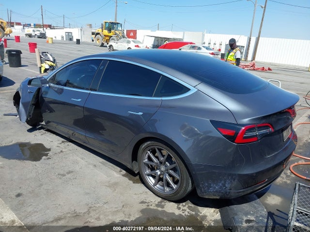 2020 TESLA MODEL 3 5YJ3E1EA0LF630399 Photo 2