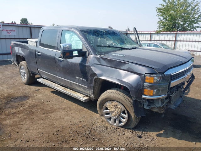 2016 1GC1KWE81GF236518 main image