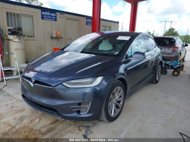 5YJXCBE2XHF043771 Tesla Model X 100d/75d/90d