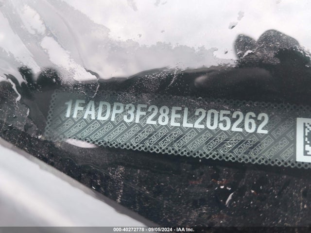 40272778 :رقم المزاد ، 1FADP3F28EL205262 vin ، 2014 Ford Focus Se مزاد بيع