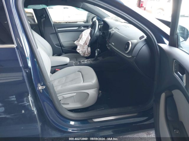 WAUBEGFF0KA122706 Audi A3 45 Premium