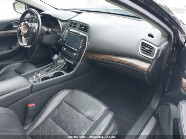 1N4AA6AP5JC371144 Nissan Maxima 3.5 Platinum