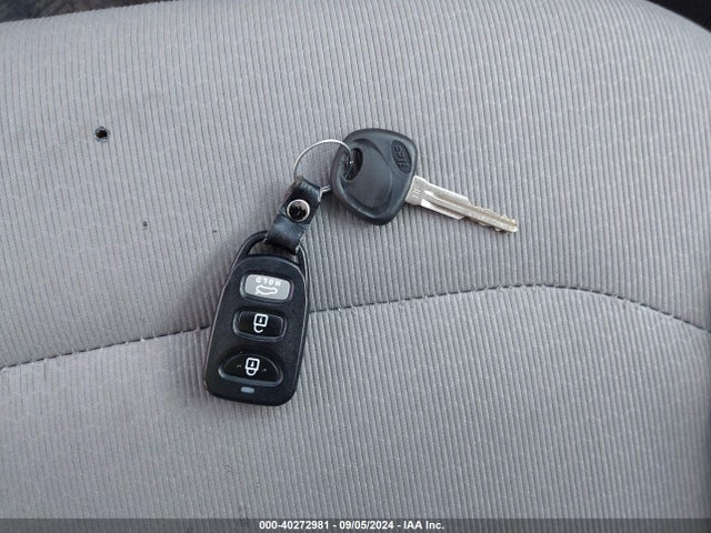 Hyundai ELANTRA SE 2018 5NPD74LF0JH260665 Image 11