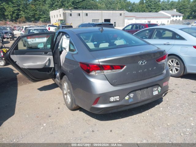 5NPE24AF0KH799634 Hyundai SONATA SE
