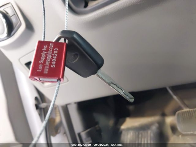 1FTMF1C83GKD10889 Ford F-150 Xl