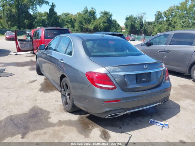 WDDZF4KB9HA091390 Mercedes-Benz E 300 4matic