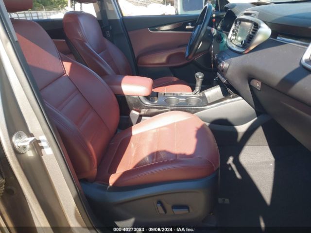 5XYPKDA57JG418299 KIA Sorento 3.3l Sx
