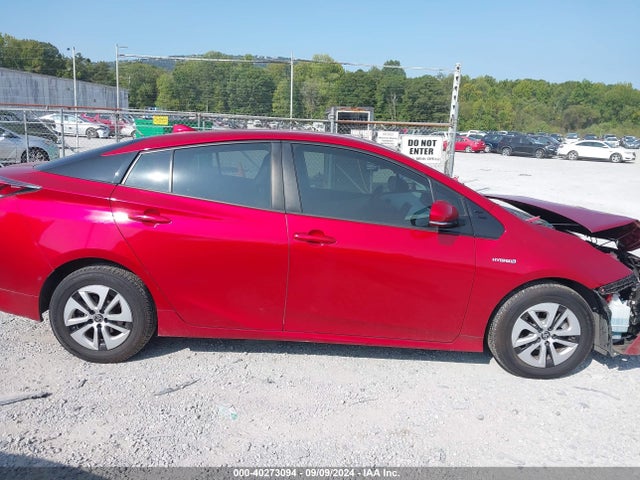 Toyota Prius Two 2017 JTDKBRFU5H3567820 Image 13