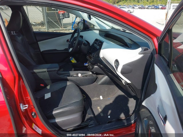 Toyota Prius Two 2017 JTDKBRFU5H3567820 Image 5