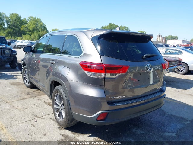 Toyota Highlander Xle 2019 5TDJZRFH4KS605084 Image 3