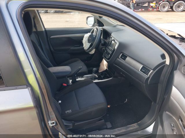 JA4AD2A33JZ013278 Mitsubishi Outlander Es