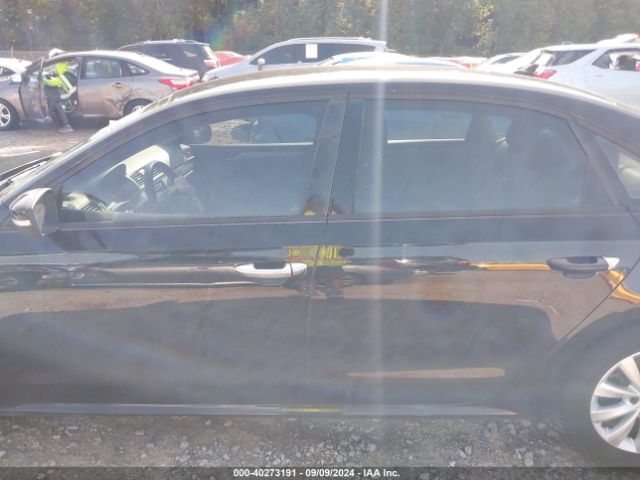 1VWAT7A3XEC109338 Volkswagen Passat 1.8t Wolfsburg Edition