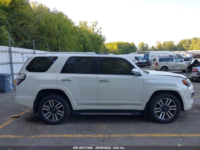 Toyota 4runner Limited 2019 JTEBU5JRXK5701279 Image 13