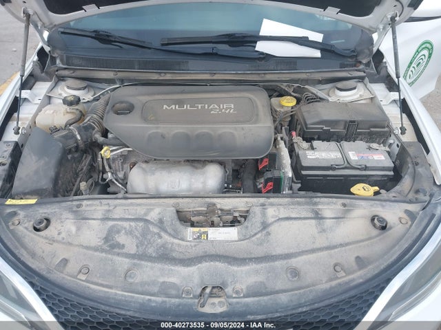 Chrysler 200 Limited 2016 1C3CCCAB2GN176863 Image 10