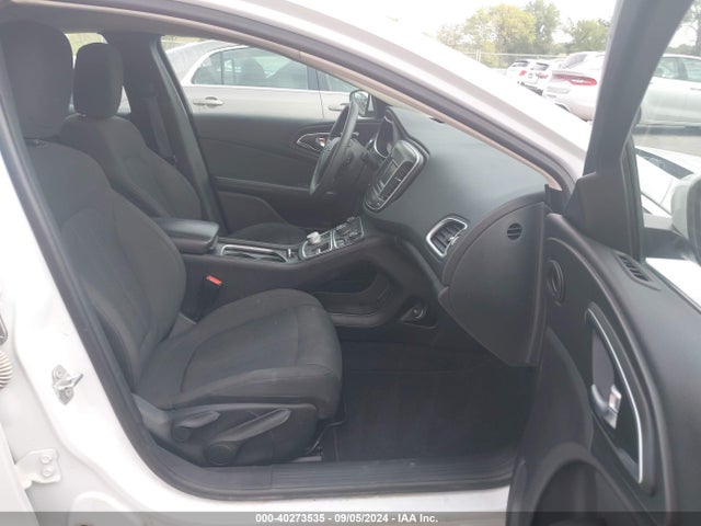 Chrysler 200 Limited 2016 1C3CCCAB2GN176863 Image 5