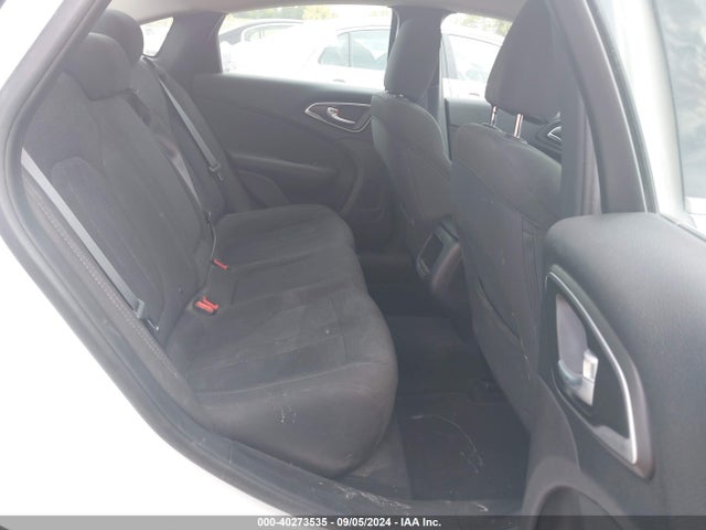 Chrysler 200 Limited 2016 1C3CCCAB2GN176863 Image 8