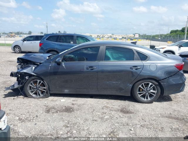 3KPF24ADXRE721220 KIA Forte Lxs