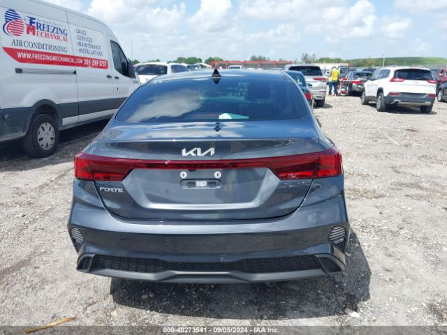 3KPF24ADXRE721220 KIA Forte Lxs