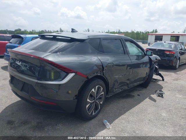 KIA Ev6 Light Long Range 2024 KNDC34LA6R5215432 Image 4