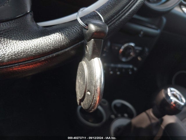 2012 MINI COOPER S WMWSV3C54CTY29642 Photo 10