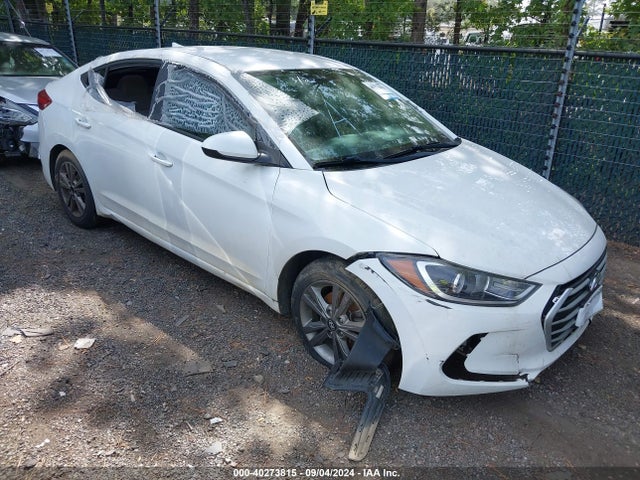 2017 5NPD84LF0HH210212 main image